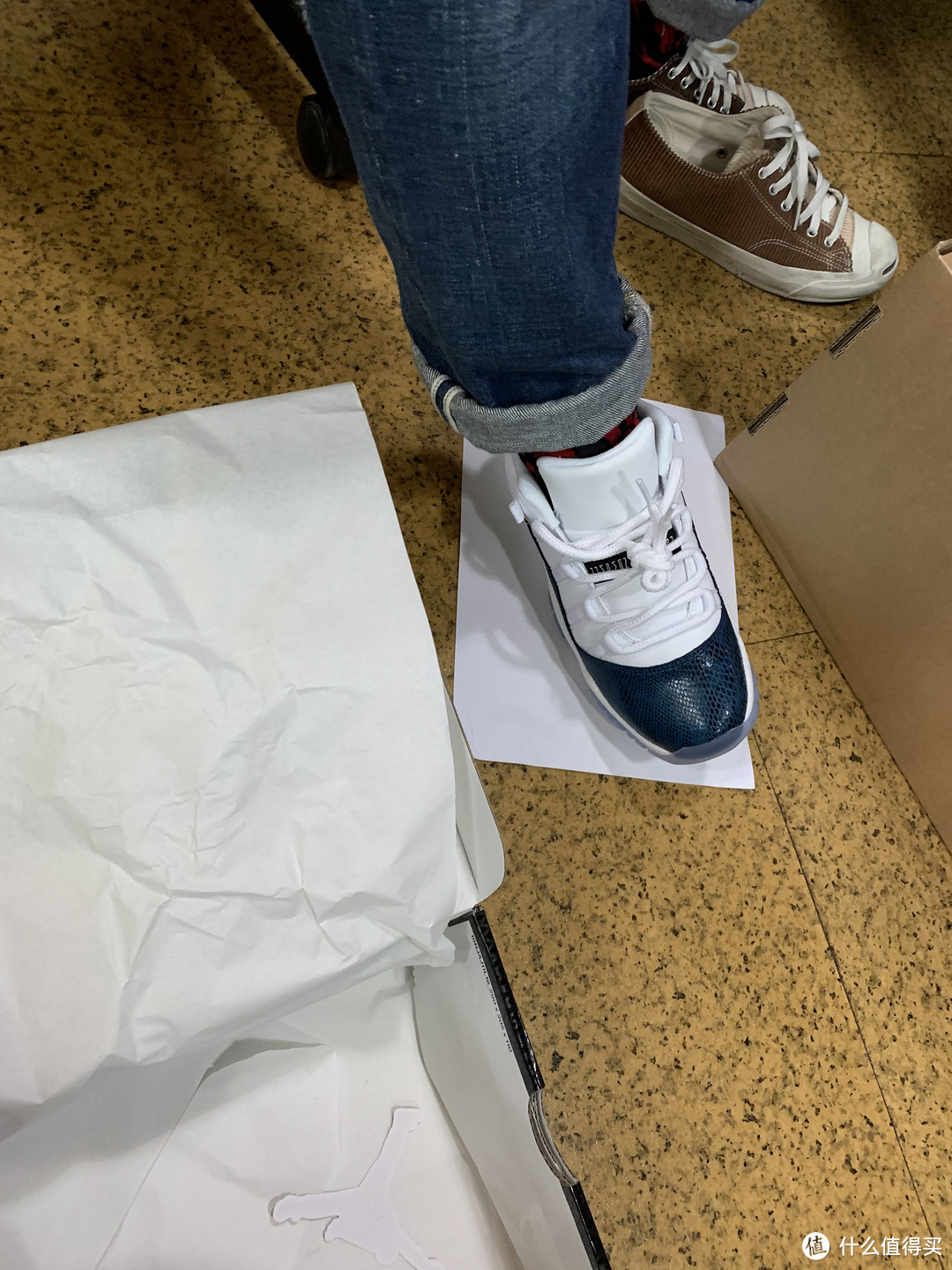 今年首个低帮配色！蓝蛇 Air Jordan 11 Low