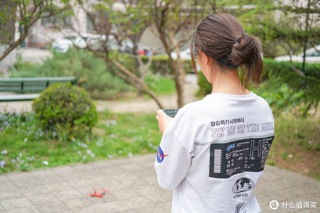 更适合孩子的飞行器，UDrone意念无人机评测