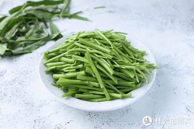 夏天多吃这菜,口感脆嫩,价廉物美,二块钱能买一大把