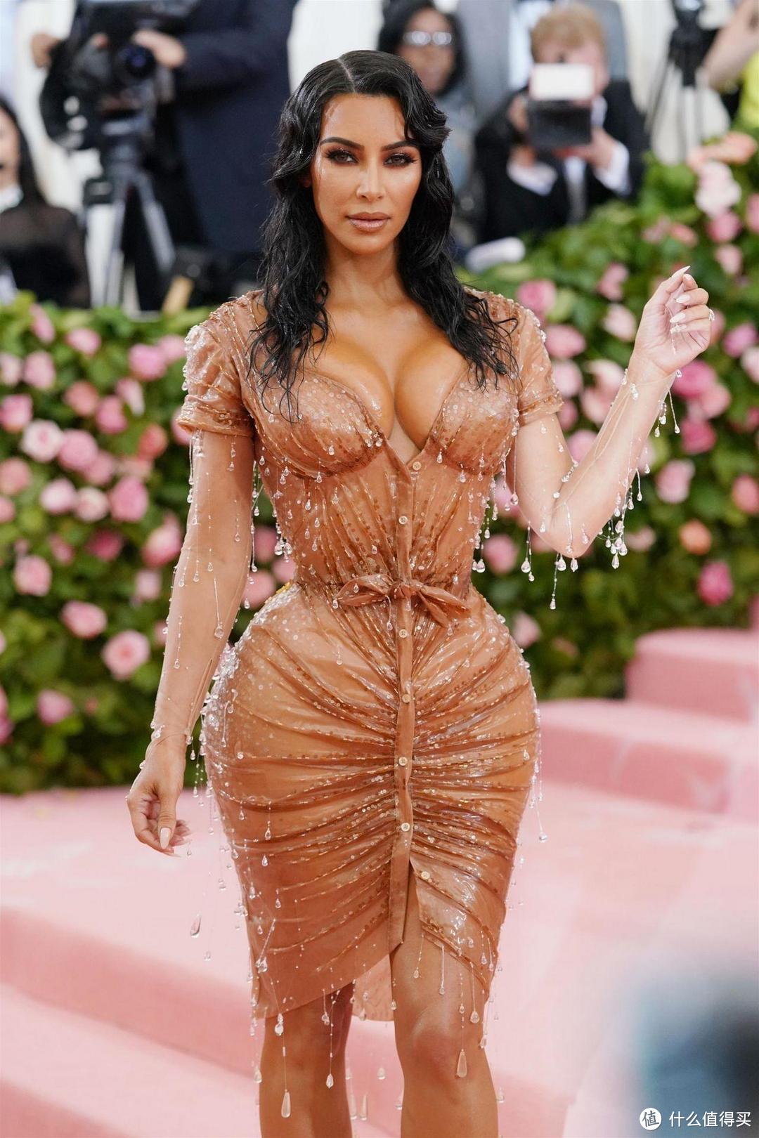 LadyGaga红毯现场换装,MetGala精彩堪比西游记!