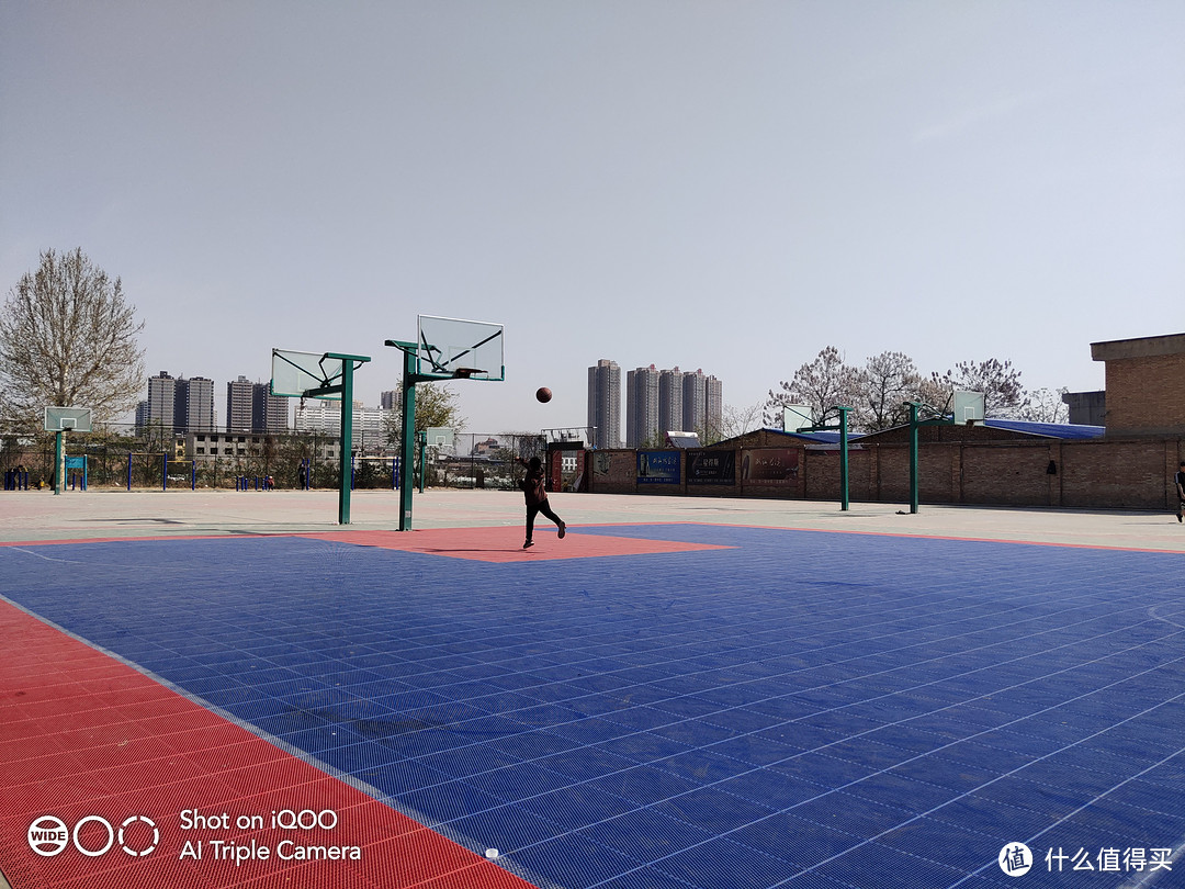 vivo iQOO手机体验: 既是手机又是游戏机