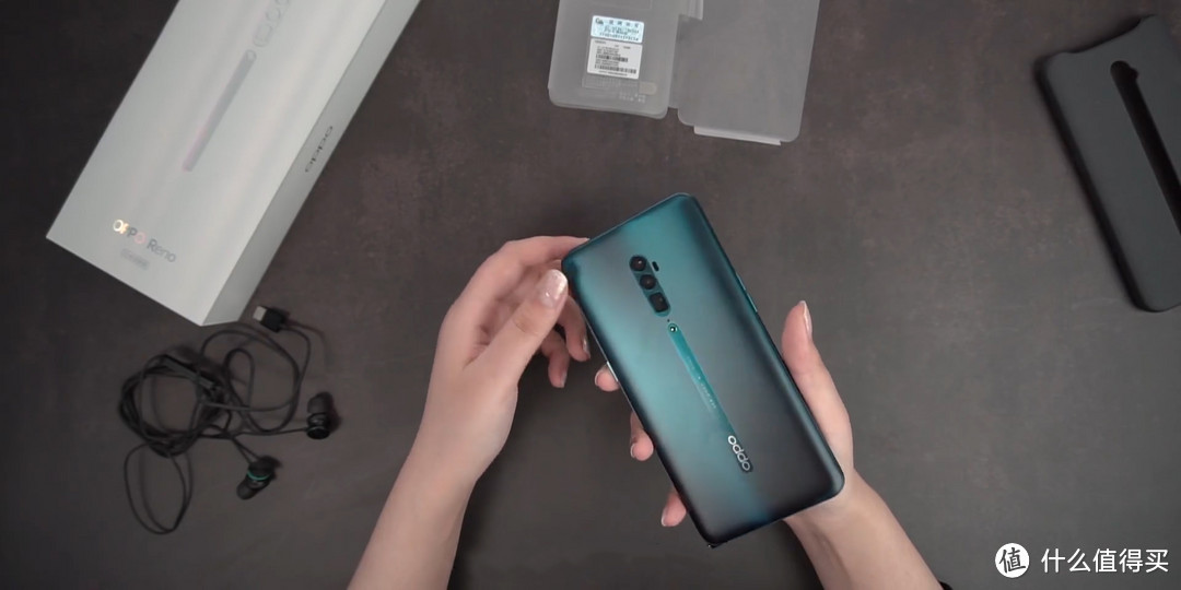 可以60倍摄像了！小姐姐OPPO Reno10倍变焦版上手体验