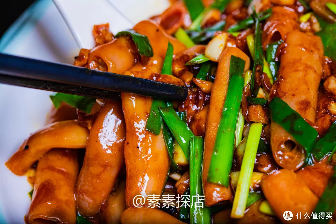 素素探店丨莫文蔚来青三天打卡两次的网红店?是仙霞岭路48号的开海啊!