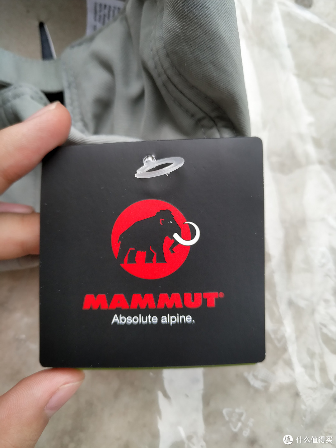 Mammut 猛犸象 Alnasca 鸭舌帽简评