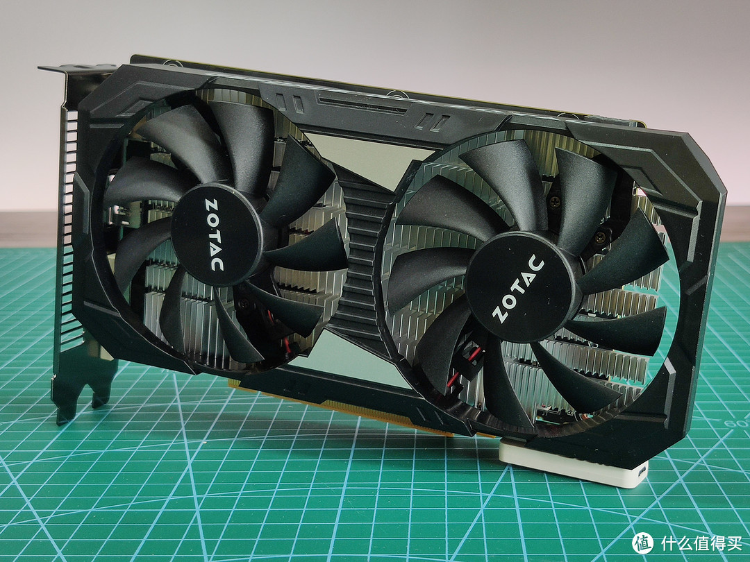 【这是测评】我来告诉你这张入门卡性能如何？全面测评索泰GTX1650毁灭者PA