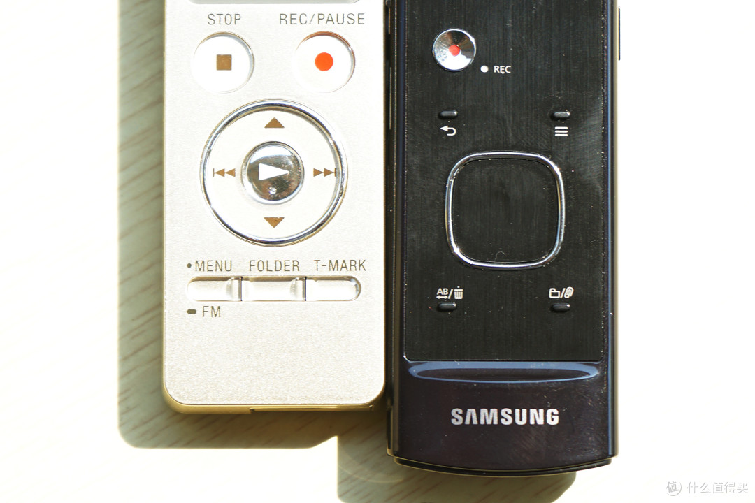 MP3、FM收音机、随时充电,刚买的SONY索尼UX534F录音笔