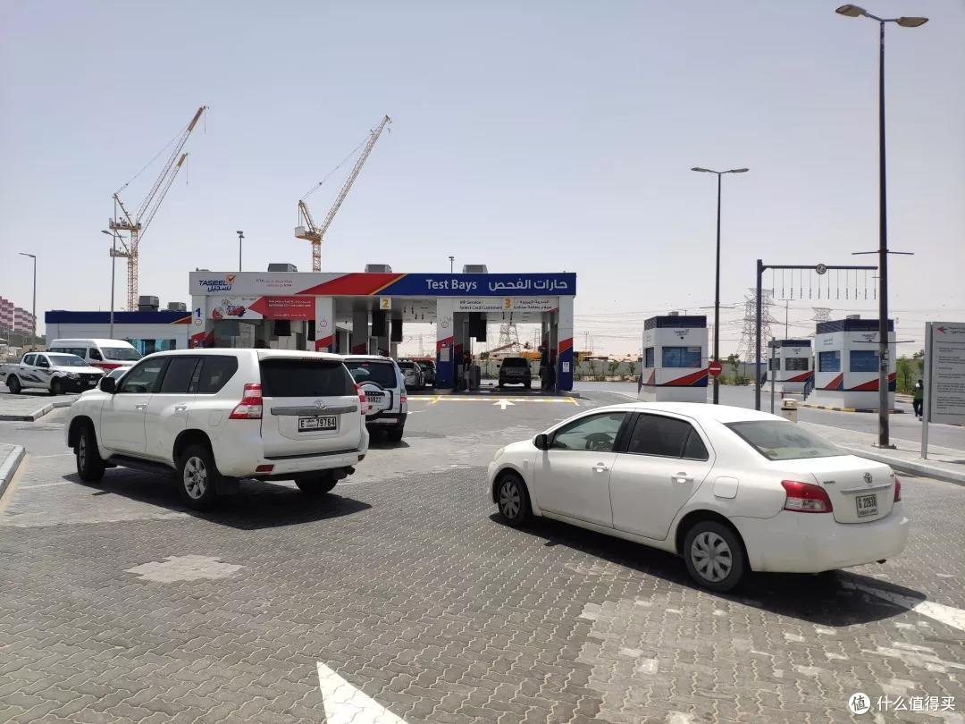 胖哥在迪拜篇五十四 迪拜买二手车过户上牌全流程 二手车 什么值得买