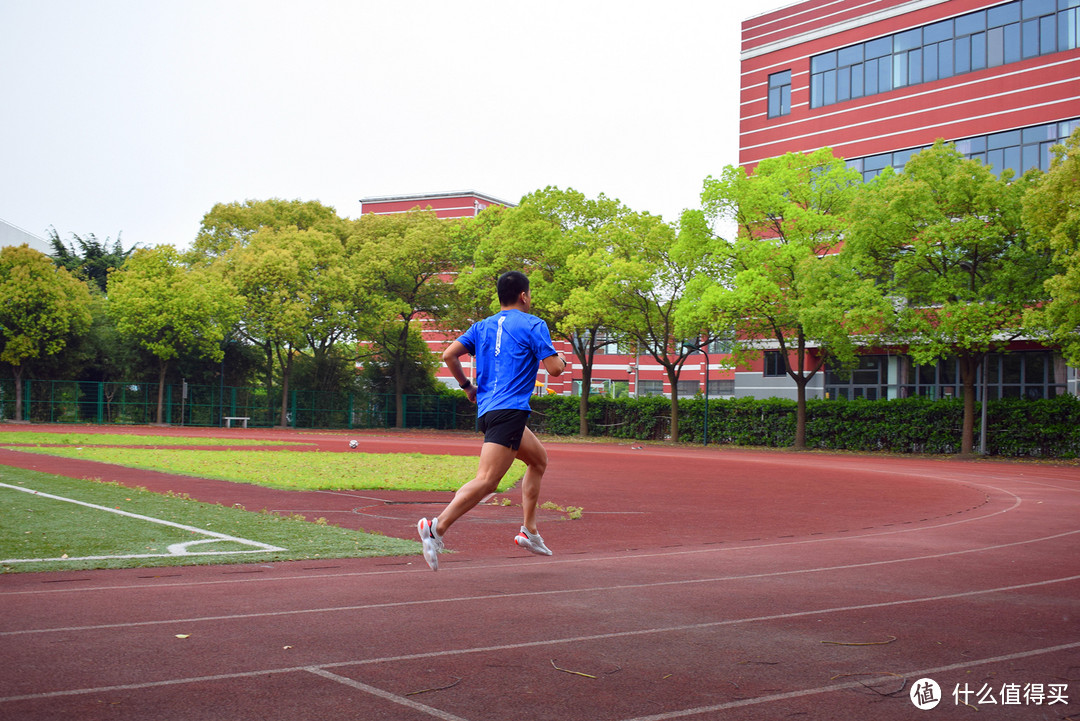 回归的Free,来的有点强势—Nike Free RN 5.0跑鞋实测篇