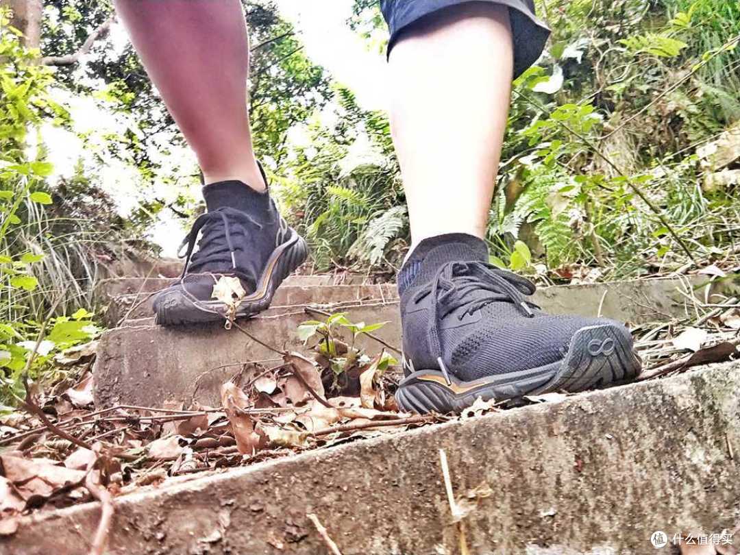 轻盈舒适--咕咚智能跑鞋10K(综训款)体验