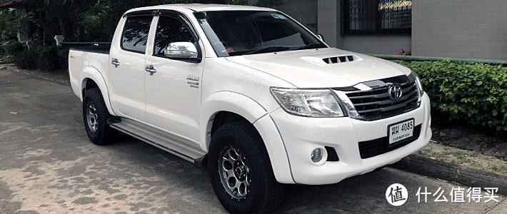 丰田HILUX