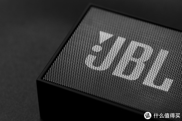 正面JBL细节