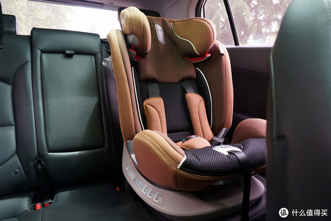 道路千万条，孩子安全第一条：售价2580元的kiwy艾莉儿童安全座椅入手体验