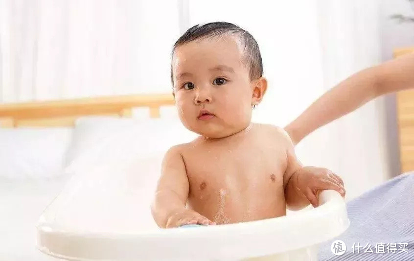 妈妈给宝宝洗澡却使其溺水致命?给宝宝洗澡大忌,你们也经常在犯!