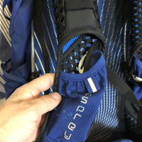 OSPREY Levity 白熊 男款轻量徒步背包使用体验(背板|肩带|腰带|弹性|功能)