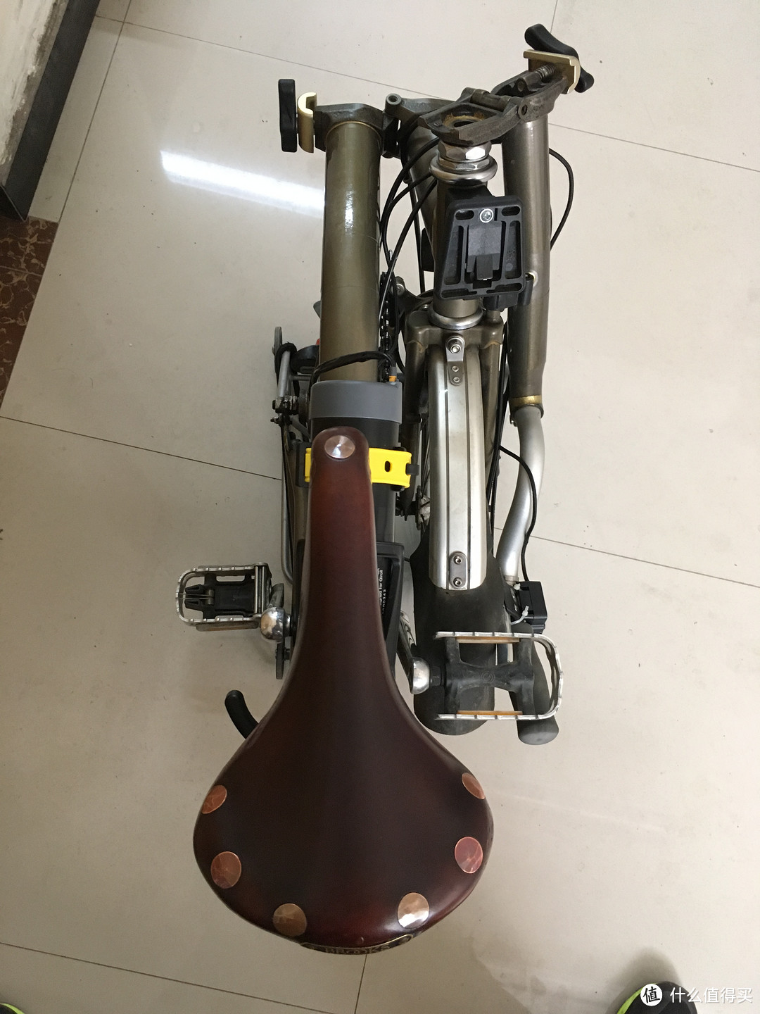 原本只想增驾摩托，最后却改了电助力小布brompton