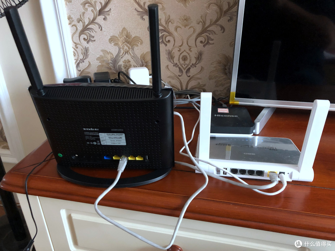 家庭WiFi布网实战:据说是目前两百元内最佳路由-腾达(Tenda)AC9 双千兆路由器 开箱简评