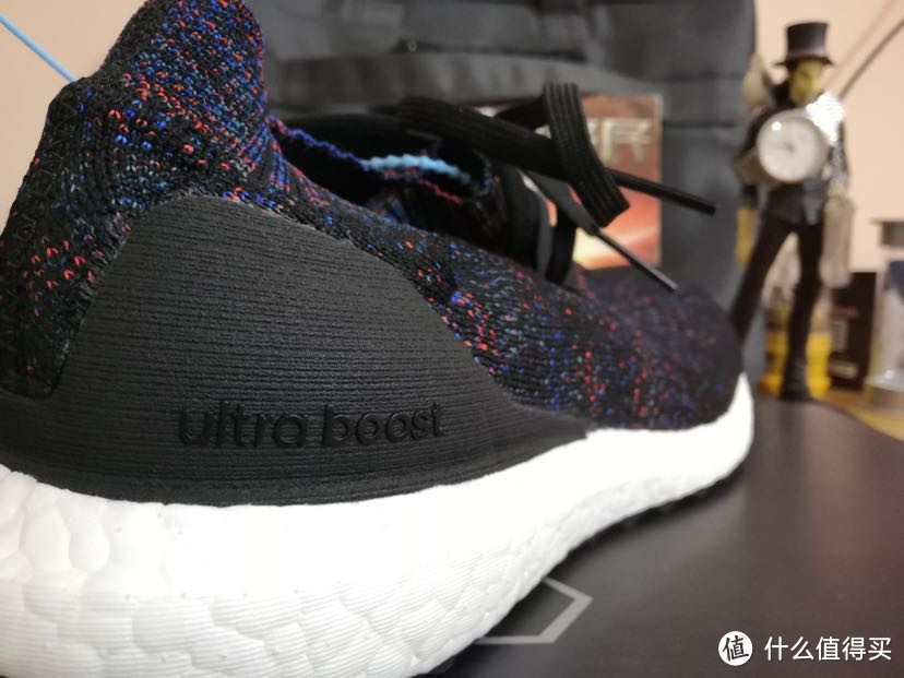 “ultra boost”标志