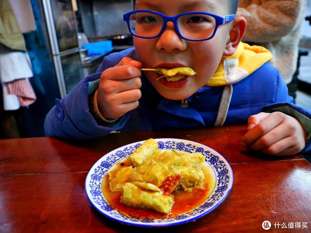 两天一夜亲子游：旅游淡季暴走乌镇西塘，吃十几种小吃，住后现代工业风酒店