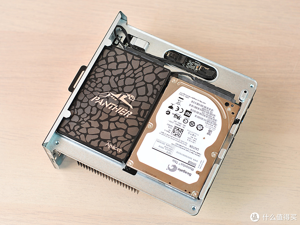 主机篇：520送老婆DeskMini A300，NOX高频条能否带2400G飞