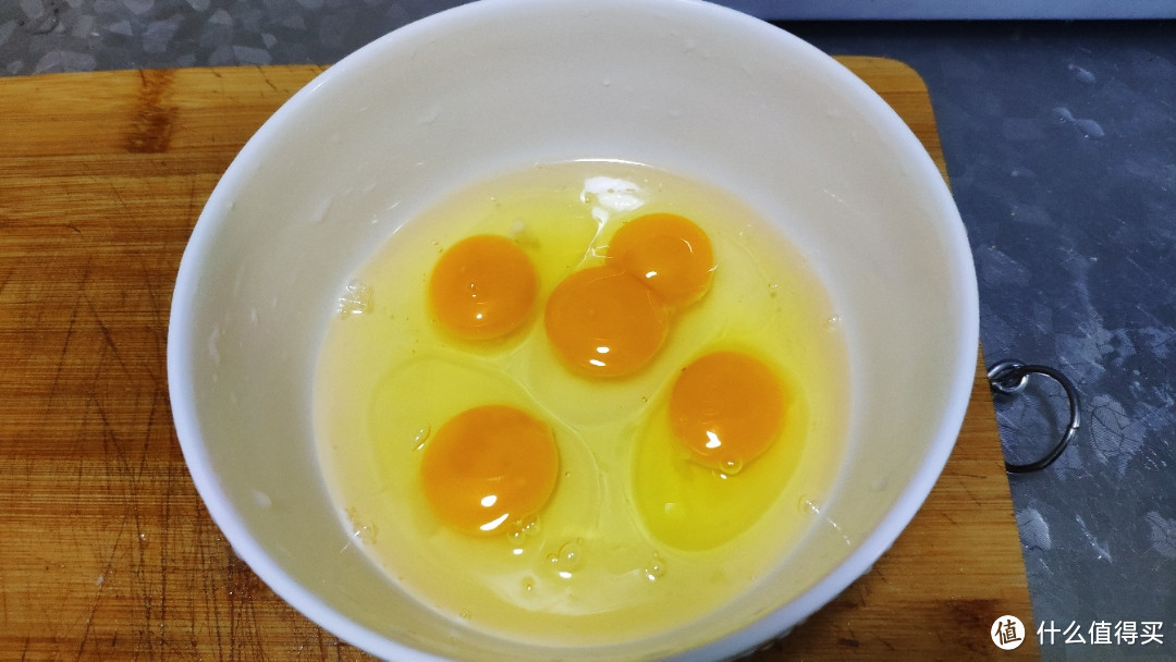 一分钟擀好春饼皮，我也做了一个有模有样的春饼