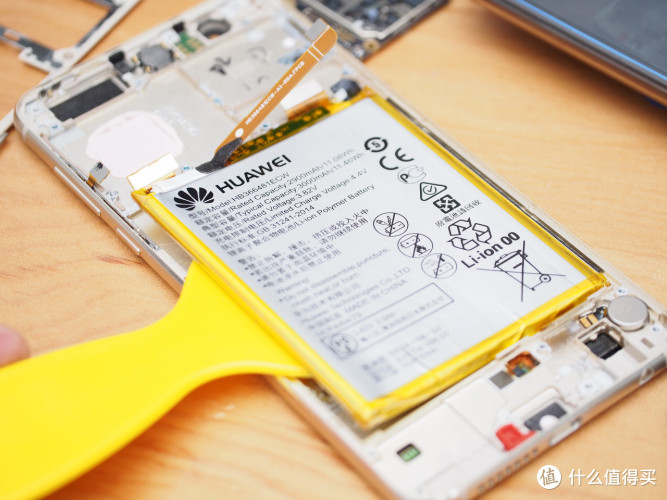 妙手换新颜--荣耀8换屏记