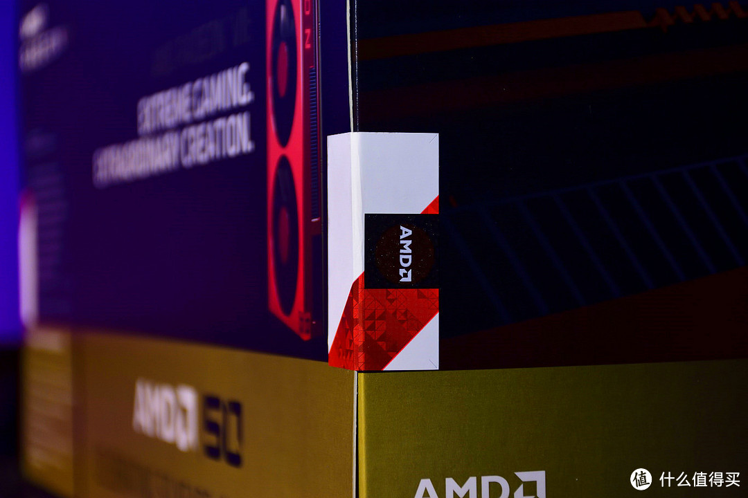 AMD Radeon VII 五十周年纪念版 包装封条，几乎是不可能无损