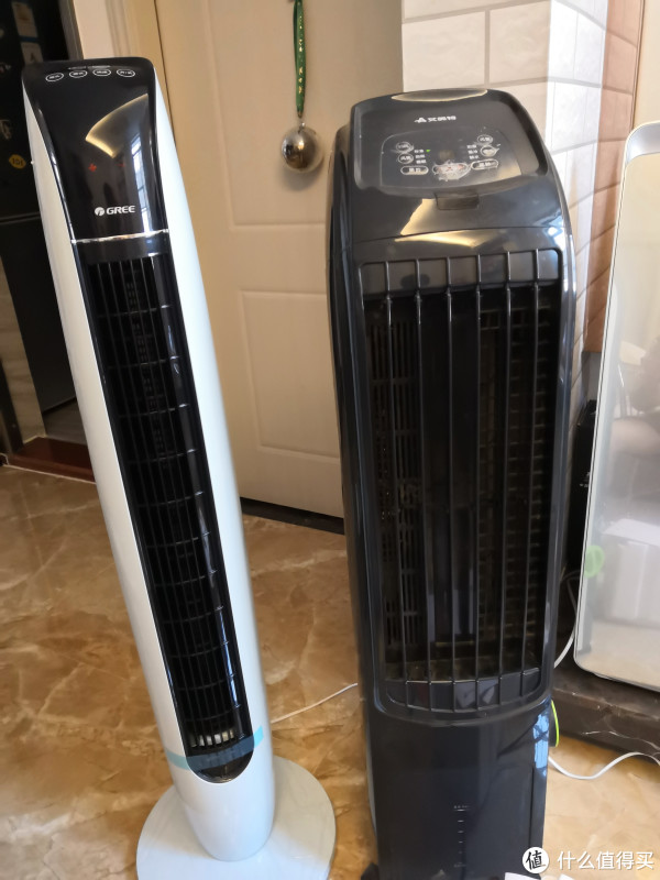 再对比下两代产品的颜值