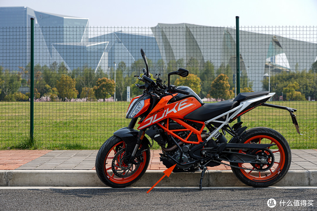 评车场No74：第一篇只有两个轮子的评车场，聊聊KTM 390 Duke