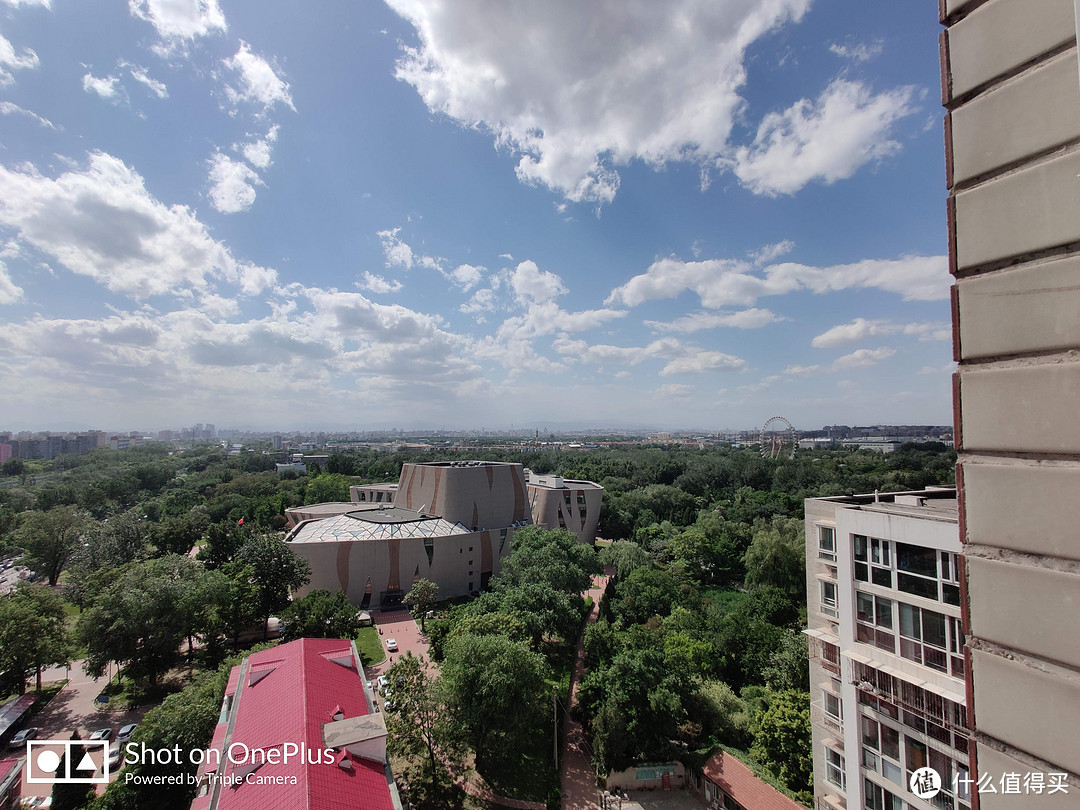 室外日光场景，一加7 Pro 广角