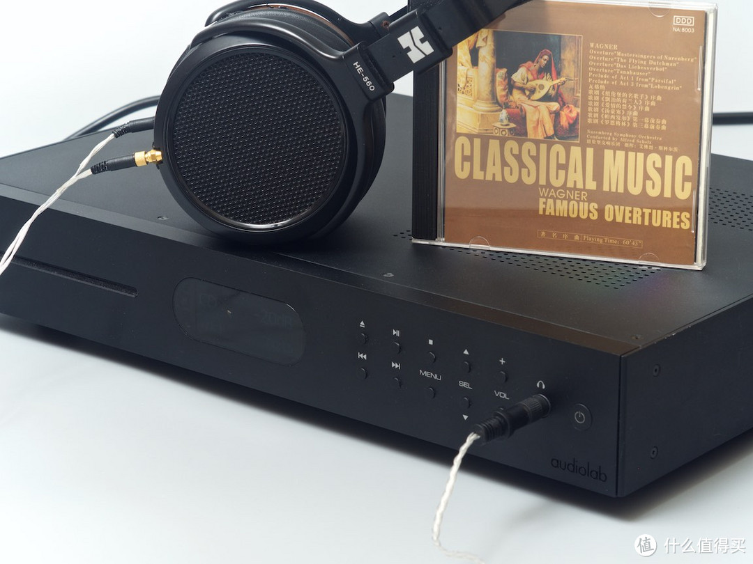 通吃CD+纯数字音频，audiolab傲立8300CDQ一体机