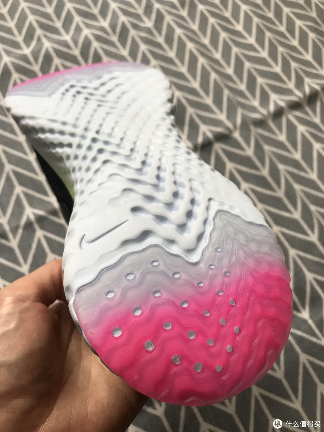 NIKE EPIC REACT FLYKNIT 2男子跑步鞋