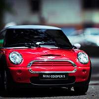 MINI COOPER S仿真遥控车使用评测(车前灯|后视镜|轮胎|底盘|动力)