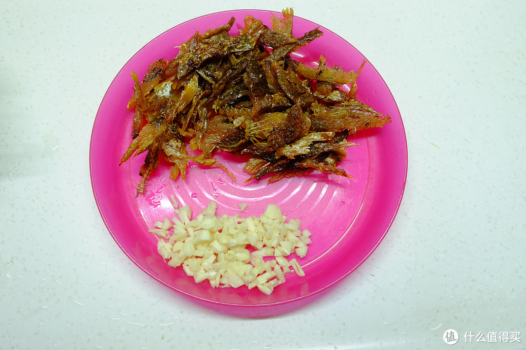 跟着大神学做菜：家常豆豉鲮鱼炒油麦菜