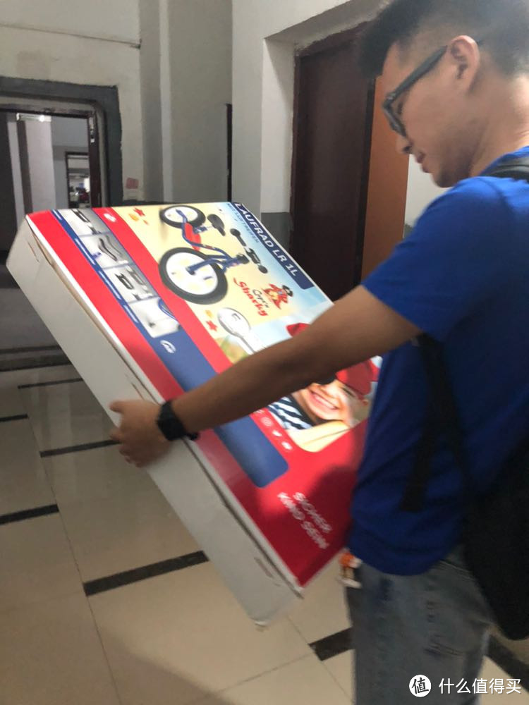收到拆掉外面的破箱子以后~