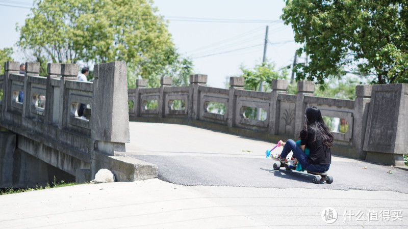 实现儿时梦想全靠它-智能遥控Onpark电动滑板