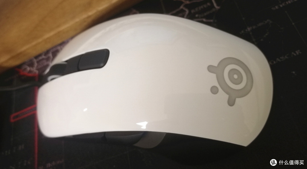 外观优雅，使用轻便——赛睿Rival106试用测评