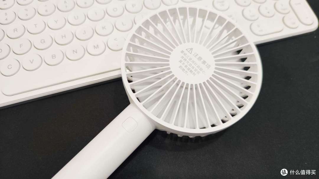ZMI 手持随身风扇——夏日凉爽好伴侣