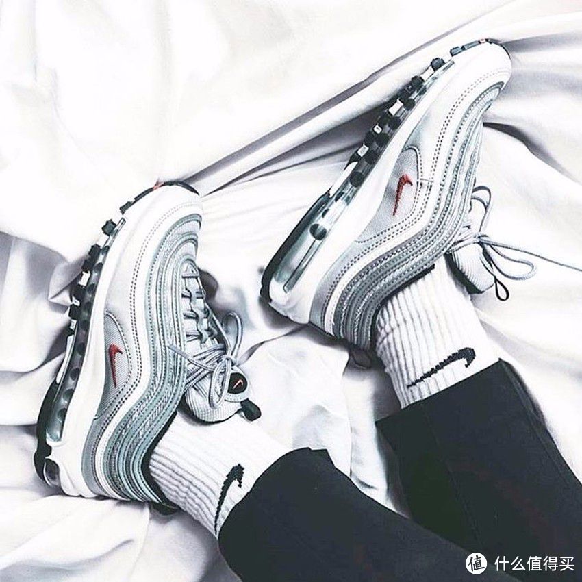 一日一双丨Nike Air Max 97 OG——穿过心脏的银色子弹