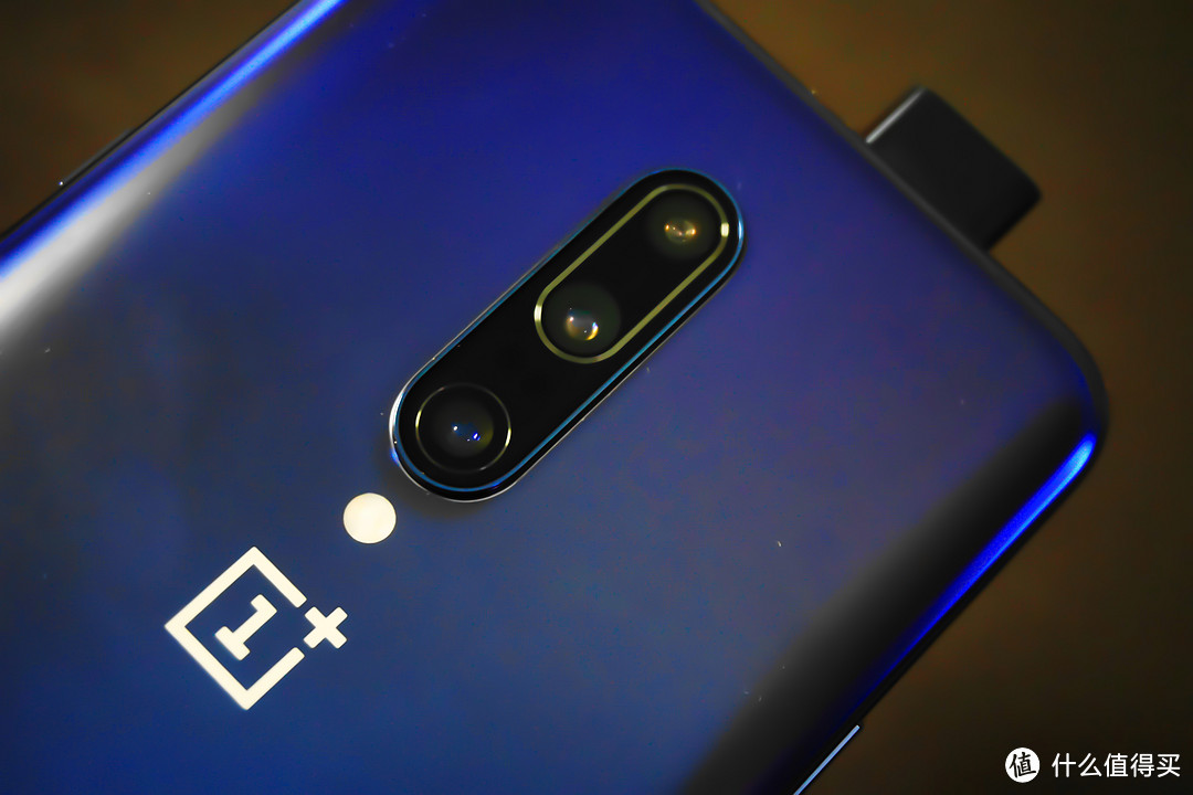 【上手体验】一加7 Pro:「水桶以上,机皇未满」的诚意之作