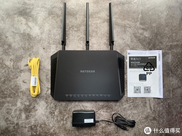 R7000 V1全家福和前辈没有变化
