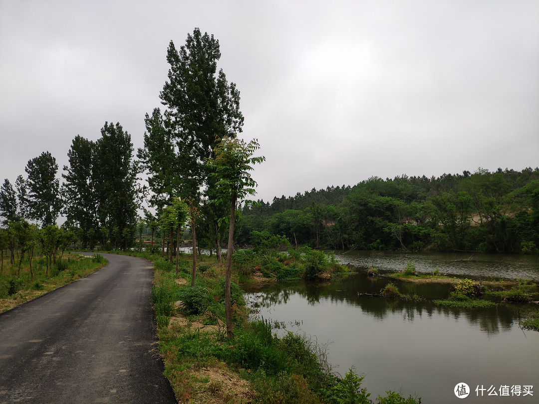 住木屋、滑草、射箭、越野卡丁车，一家人在滁州明光八岭湖的周末度假时光