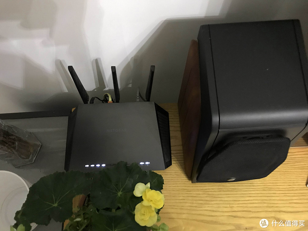 家庭WiFi布网实战：廉颇虽寿，亦是悍将——网件R7000 v1路由器拆解评测
