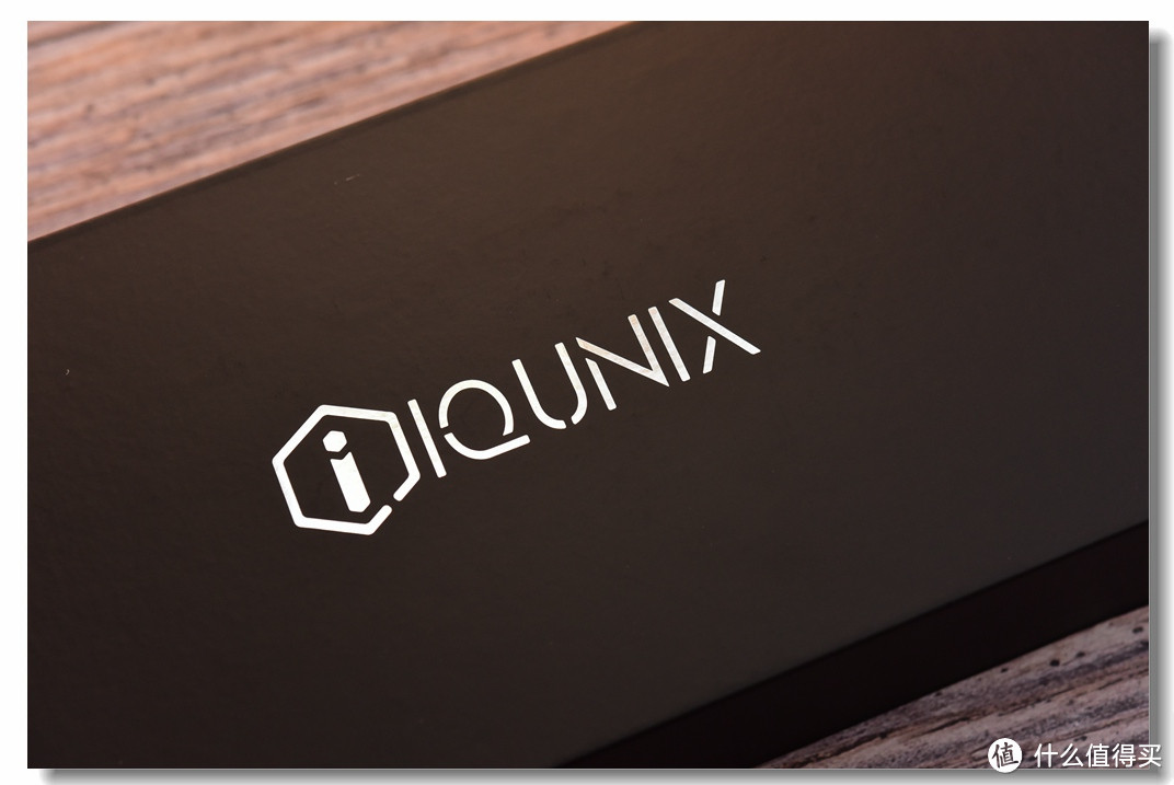 大妈首拆！惊喜满满!—iQunix F96侧刻键盘之初体验