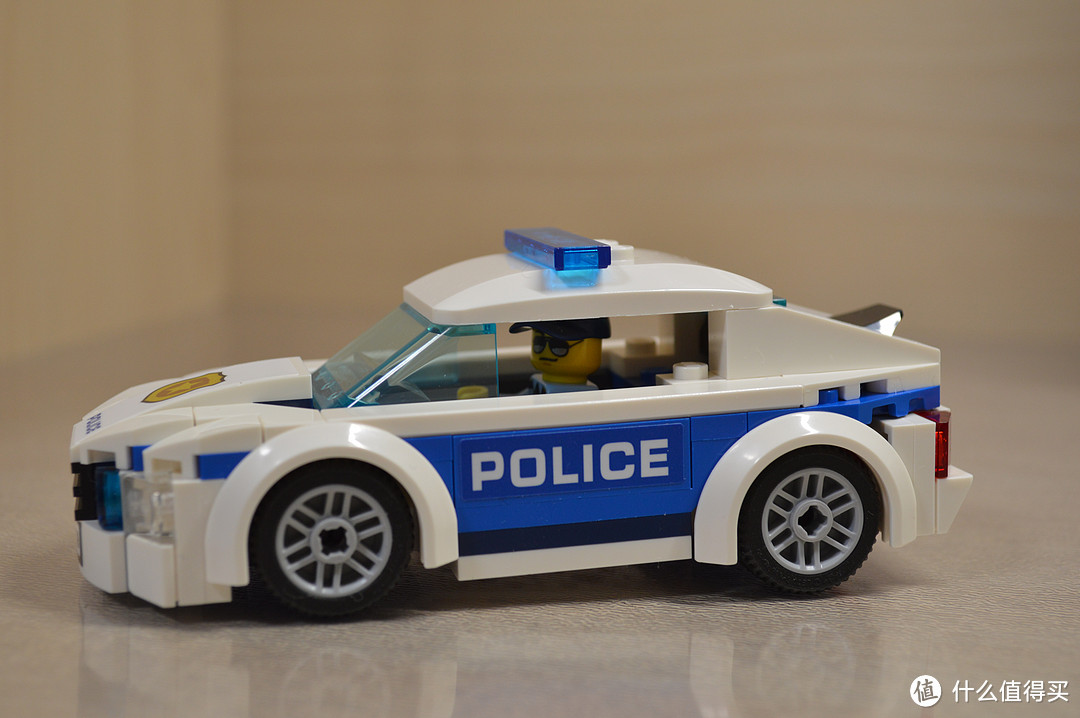 羞涩的第一次 历史课戴表玩积木首回：乐高LEGO 城市组系列60239 警察巡逻车
