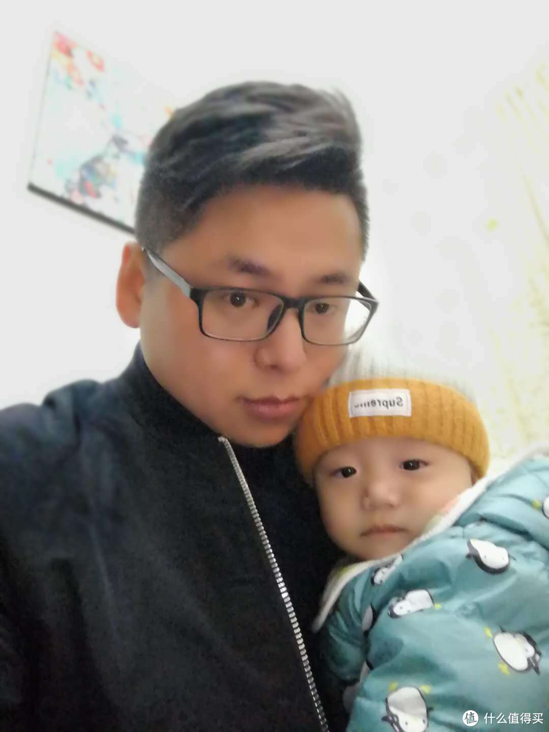嗯,看着还是很斯文的,挠起人来,差点让为父破了相