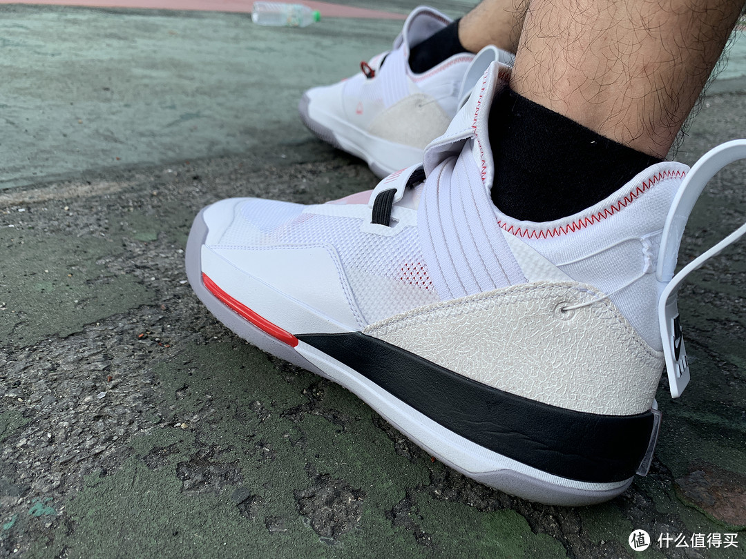 因为长得太像AJ3了 入手Air Jordan 33 SE