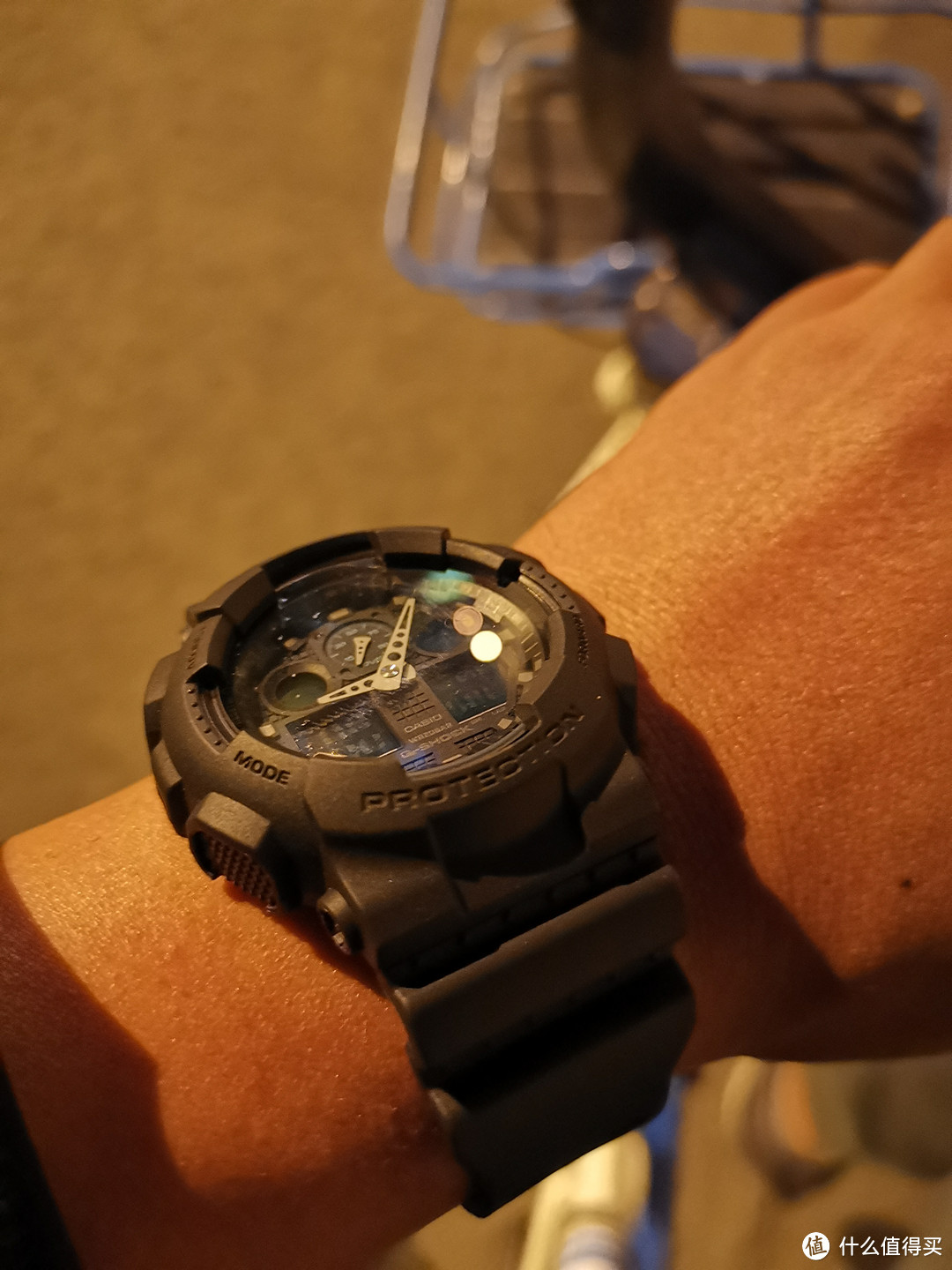 G-SHOCK PROTECTION 绿色数显 黑白配色 手表