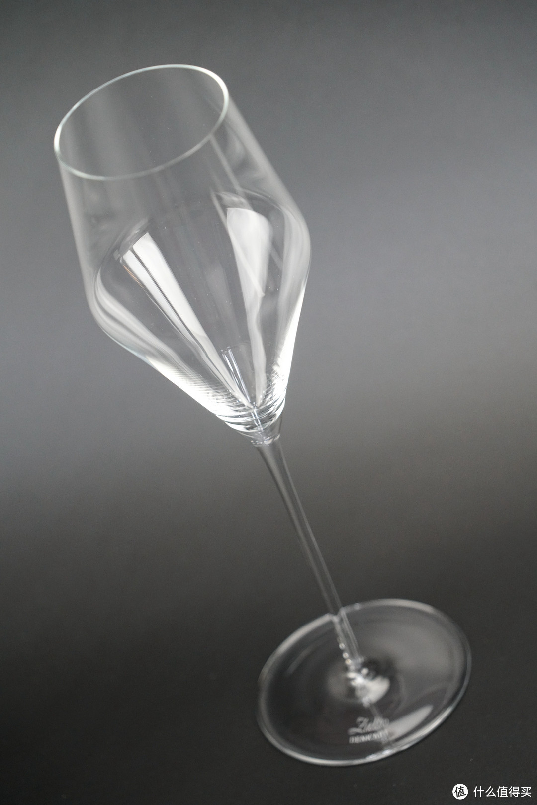 极致纤薄！*级酒杯里的性价比之选：Zalto 奥地利水晶葡萄酒杯系列
