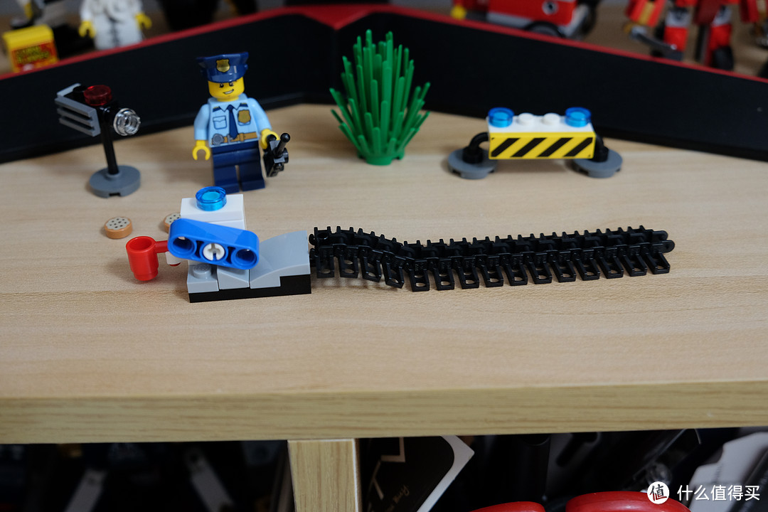 城市搭建小场景之二——LEGO 乐高 城市系列拼砌包 40175 警察任务
