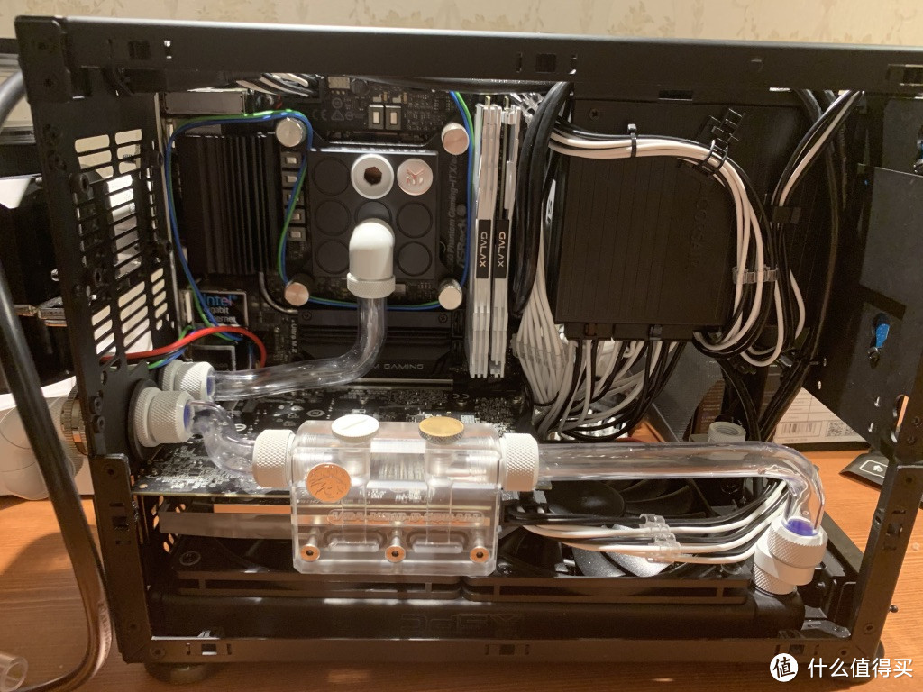 4K主机升级：ncase m1 全硬管分体水冷